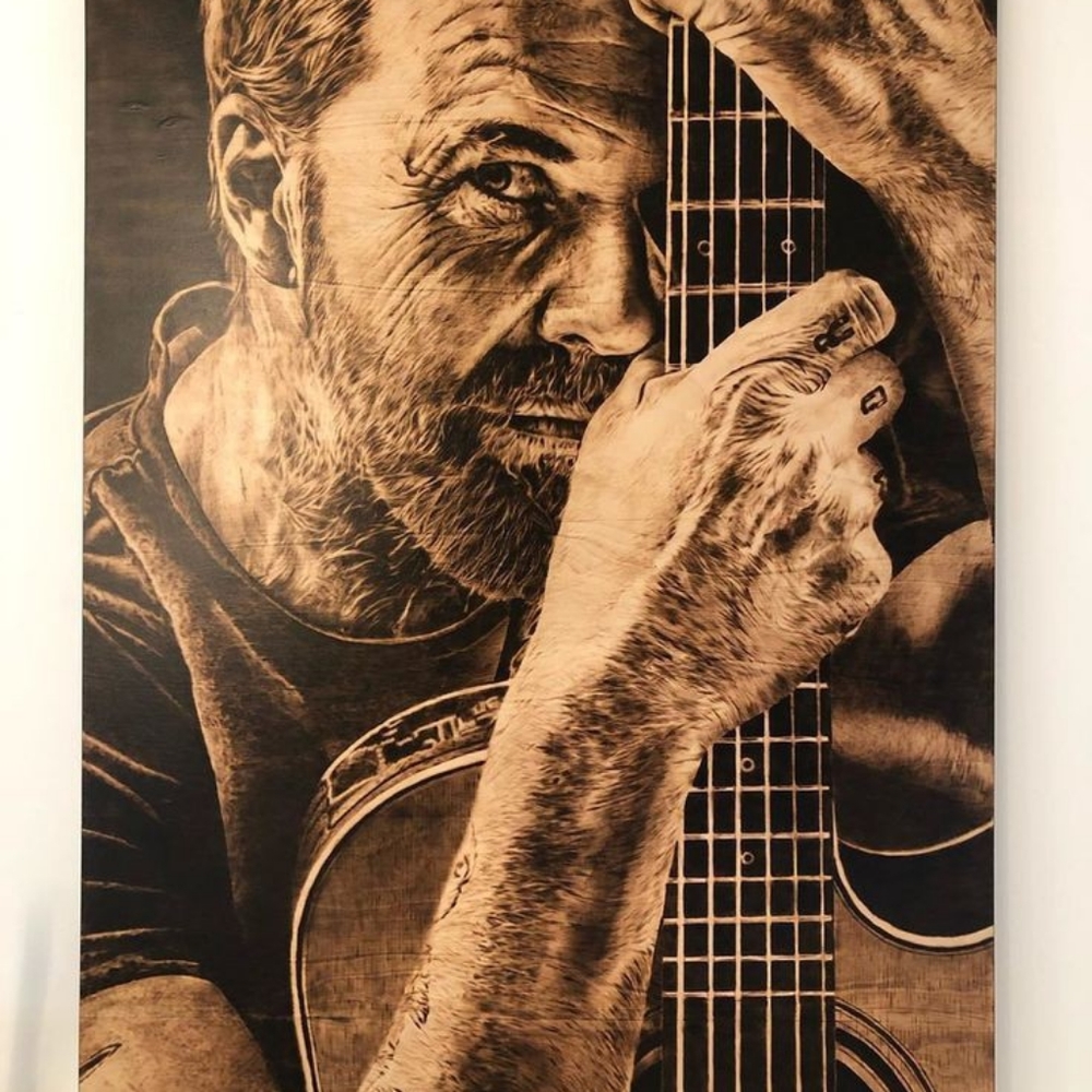 The man and the guitar 🎸.